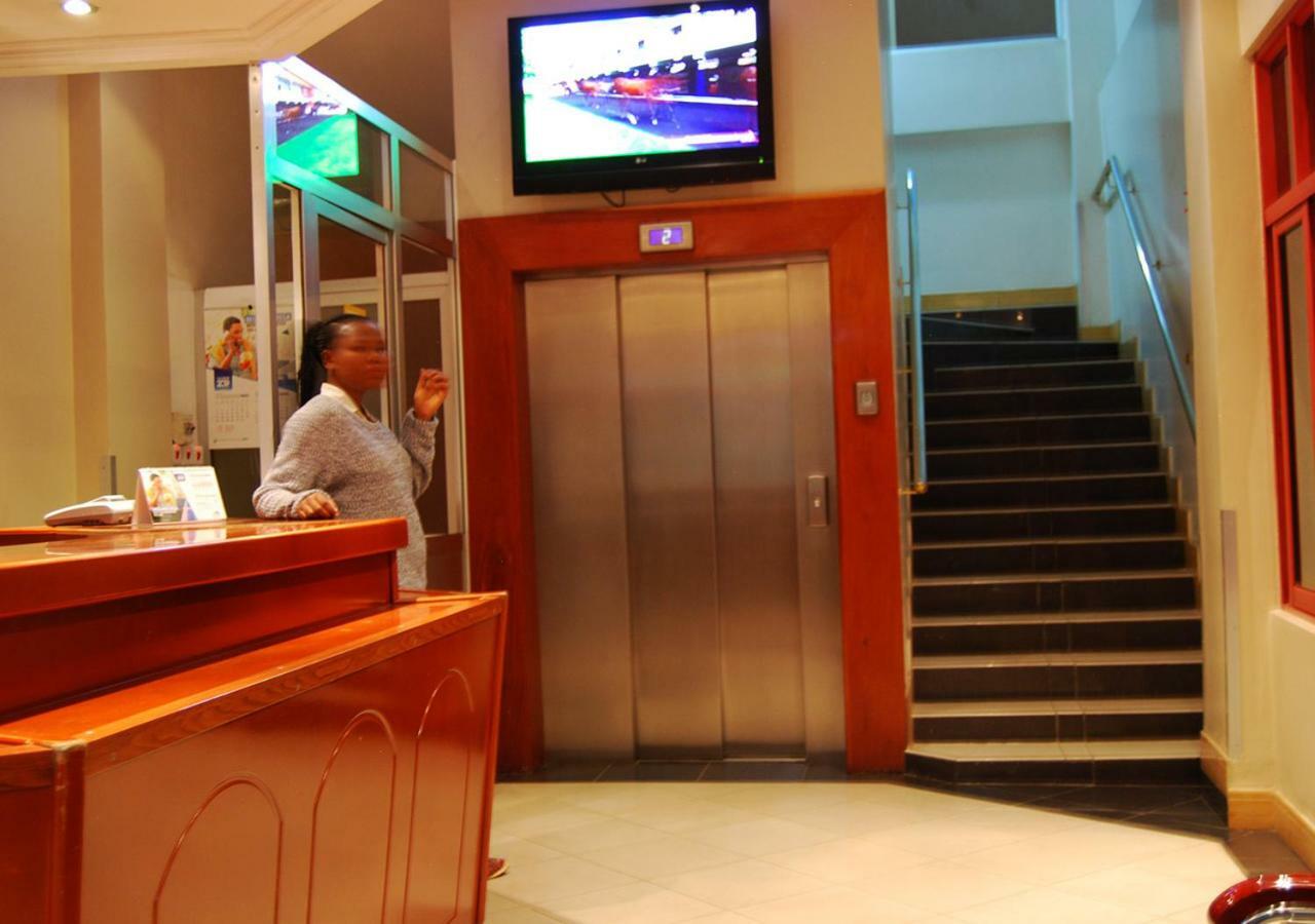 Mc-Elly'S Hotel Arusha Buitenkant foto